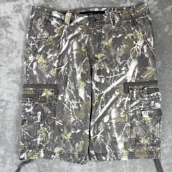 XRAY Other - XRAY Jeans Mens Cargo Long Shorts Size 32 Green Camouflage Outdoor